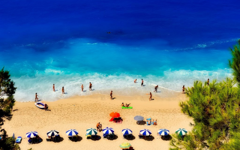 Grčka usvojila nove mjere za ponašanje na plažama