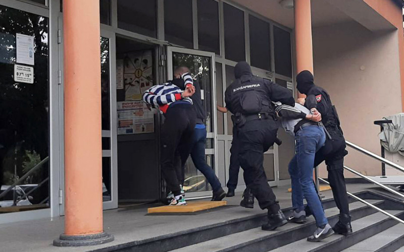 EPILOG AKCIJE “KRISTAL” Osam osumnjičenih dilera predati u Tužilaštvo