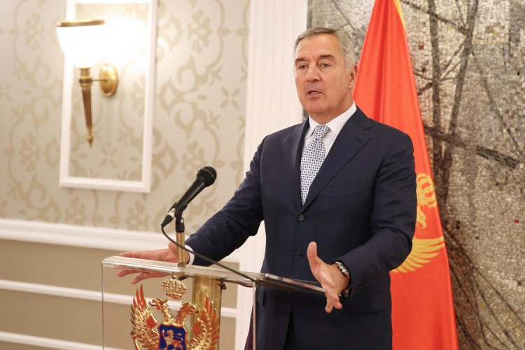 Đukanović: Treba da pobijedimo SPC na izborima