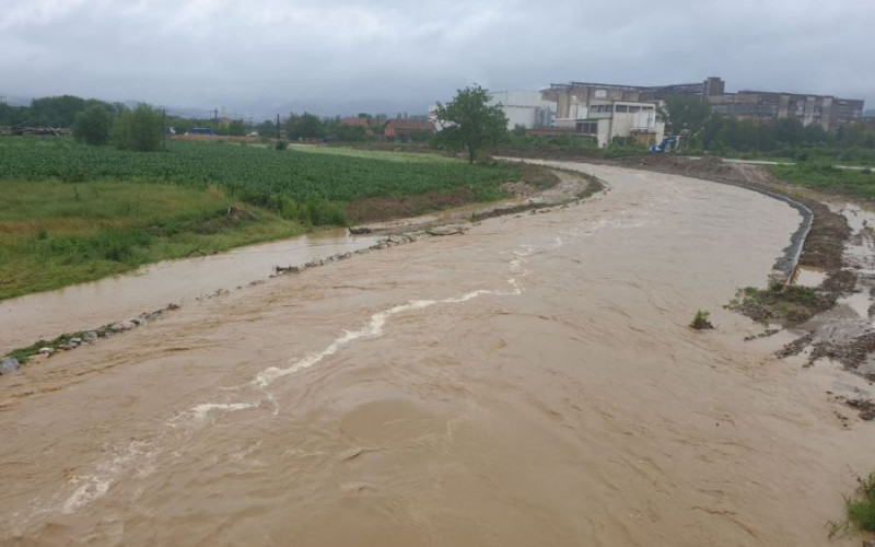 Rijeke Sapna i Hoča u blagom opadanju, Drina u koritu