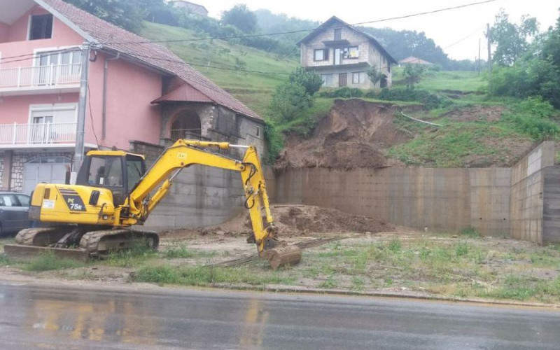 Nakon izlivanja rijeka u Zvorniku pojavlju se KLIZIŠTA