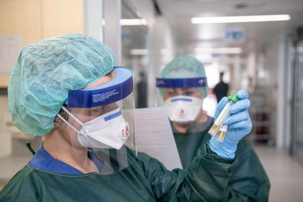 Preminula dva muškarca pozitivna na korona virus