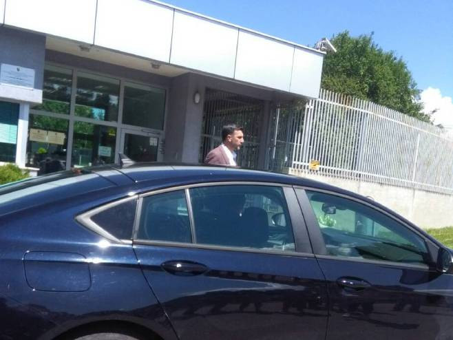 Zatražene mjere zabrane za Zolaka; Tužilaštvo tvrdi da je nezakonito izdao dozvolu