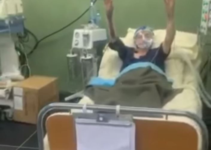 “AJMO BABA, AJMO LEGENDO” Hit snimak iz kovid-bolnice u Crnoj Gori (VIDEO)