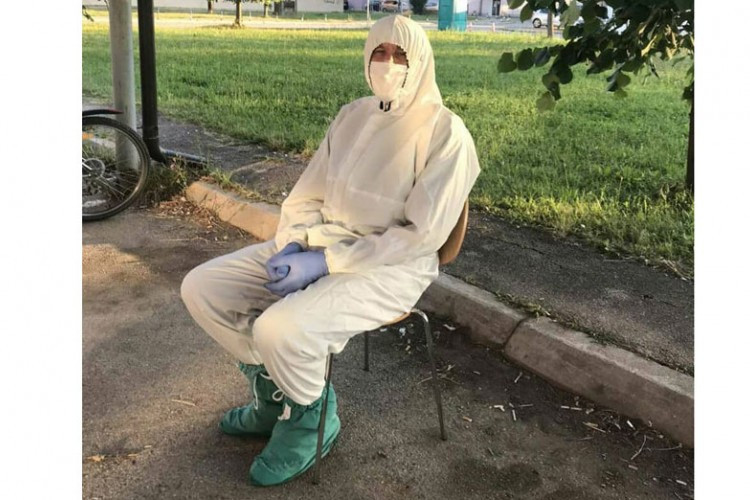 Jovo Ilić proveo 13 časova u zaštitnom odijelu prevozeći zaražene pacijente: Nema vremena za umor dok spasavate život