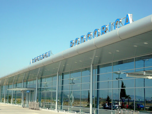 Crna Gora donijela nove pooštrene mjere za letove iz Srbije