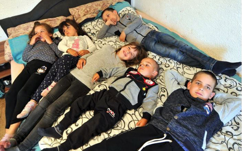 ŠEST MALIŠANA, A JEDNA ŽELJA “Tata i mama se bore, ali NEMAJU PARA za kupatilo”