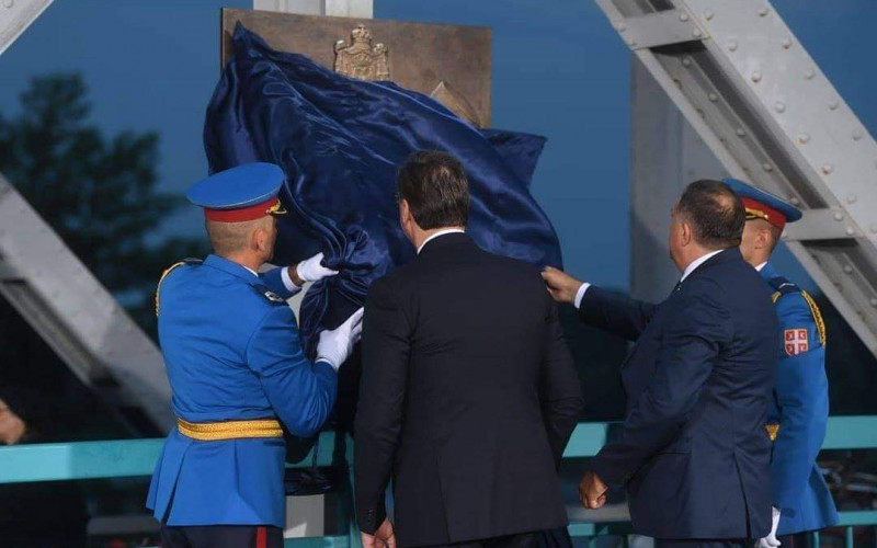 Dodik i Vučić otkrili spomen-ploču na Sremskoj Rači