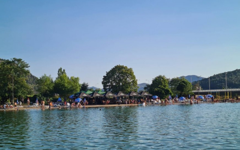 MORE ZAMIJENILI TREBINJSKIM KUPALIŠTIMA Domaći gosti se rado odlučuju za odmor na jugu Srpske