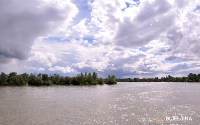 Iz Drine izvučeno tijelo muškarca