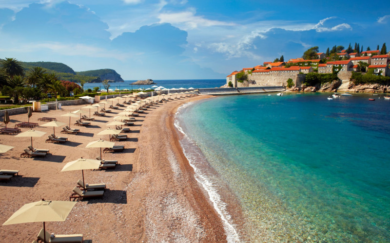 Srbi pohrlili u Crnu u Goru, ali JEDAN USLOV za ulazak napravio VELIKU ZABUNU