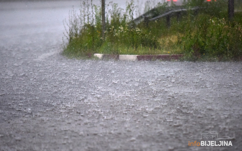 Danas kiša i pljuskovi s grmljavinom