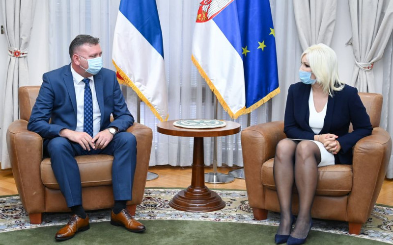 Popović: Gradimo vazdušni most Srba sa obje strane Drine