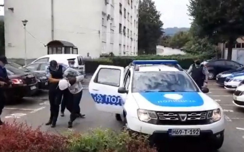 DROGU PRODAVALI PREKO INTERNETA Četvorica uhapšenih u policijskoj akciji