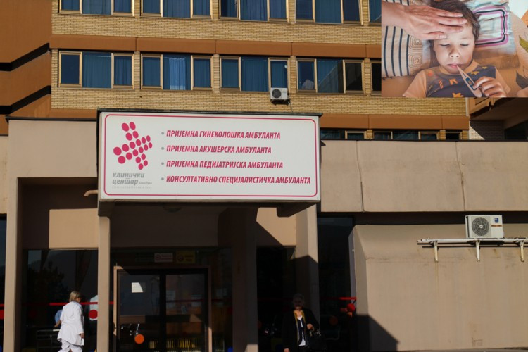 Hitno riješiti zahtjev roditelja da leže s djecom u bolnici