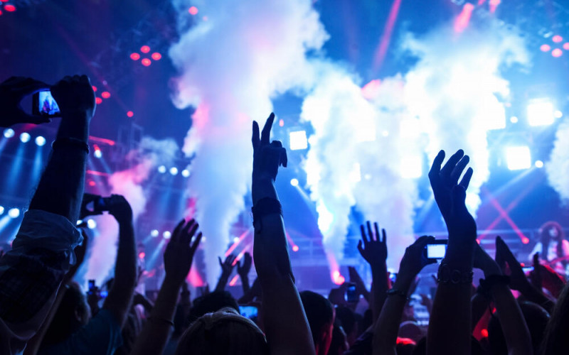 Zbog žurke 2.500 studenata u karantinu