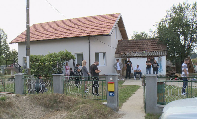 HUMANITARNA ORGANIZACIJA “SRBI ZA SRBE” Dobri ljudi pomogli sanaciju kuće porodice Đurić iz Batkovića