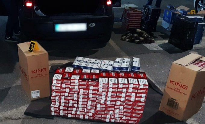 Oduzeti duvan i cigarete bez akciznih markica