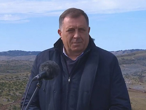 Dodik: Srbija uspješno može da odbrani svoju državnost i suverenitet