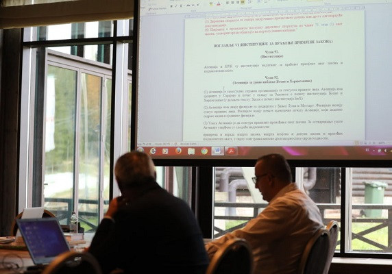 PRIVREDNE KOMORE ANGAŽOVALE EKSPERTE Novim zakonom unaprijediti sistem javnih nabavki