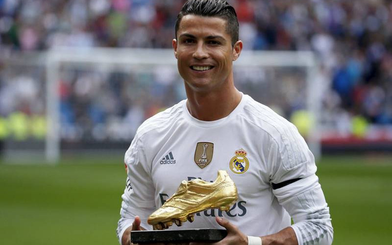 Ronaldo zarađuje četiri puta više od drugog najplaćenijeg