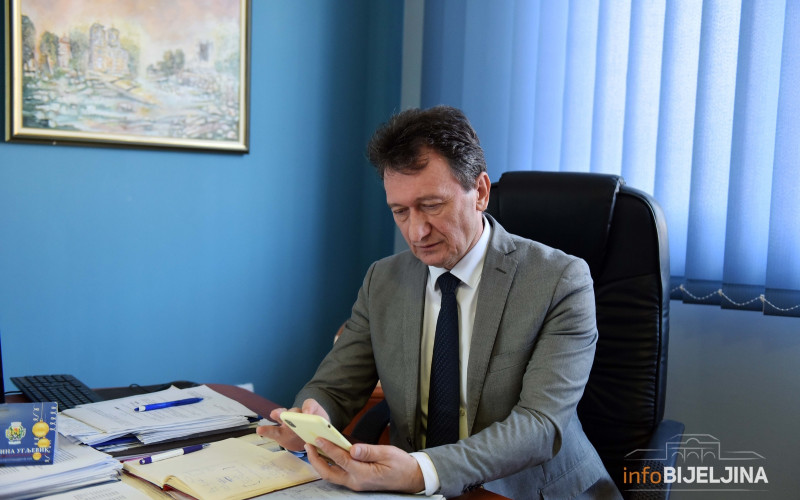 UGLJEVIK POMAŽE PREDUZETNICIMA Daju novac za zapošljavanje radnika s biroa