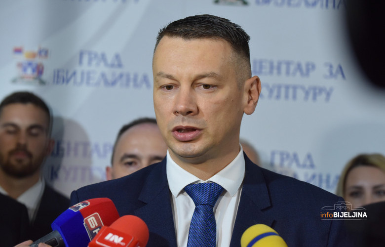 Nešić nakon sastanka s Dodikom: RS iznad svakog partijskog interesa