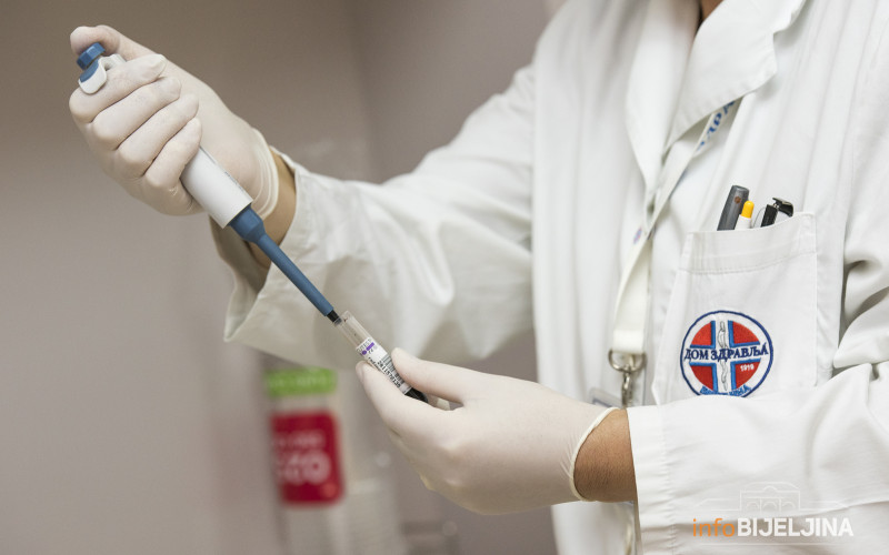 Da li će i za koga Srbija uvesti obavezan PCR test: Odluka pada na sledećoj sednici Kriznog štaba