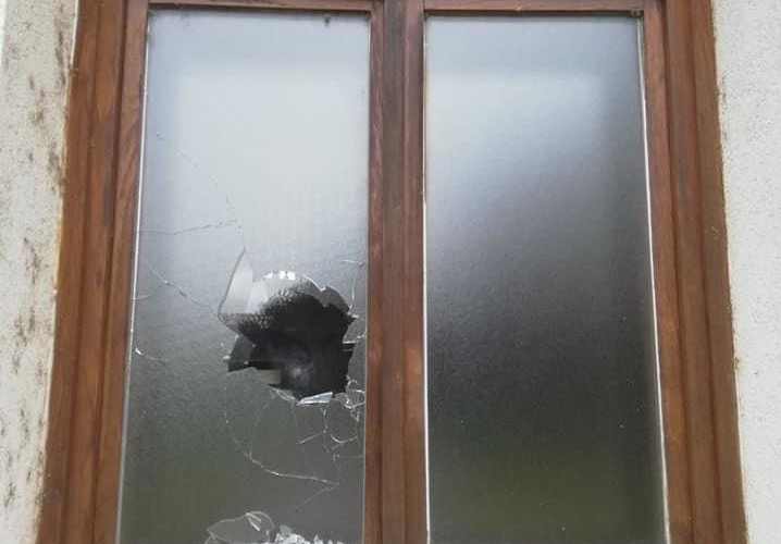 Otkriveno ko je razbio prozore na džamiji u Bijeljini