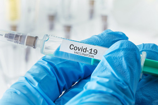 Rusi rade na jedinstvenoj vakcini protiv kovida 19 i gripa