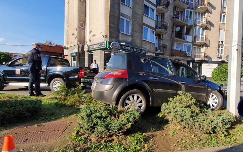 Udes u centru Bijeljine, saobraćaj se odvija usporeno (FOTO)