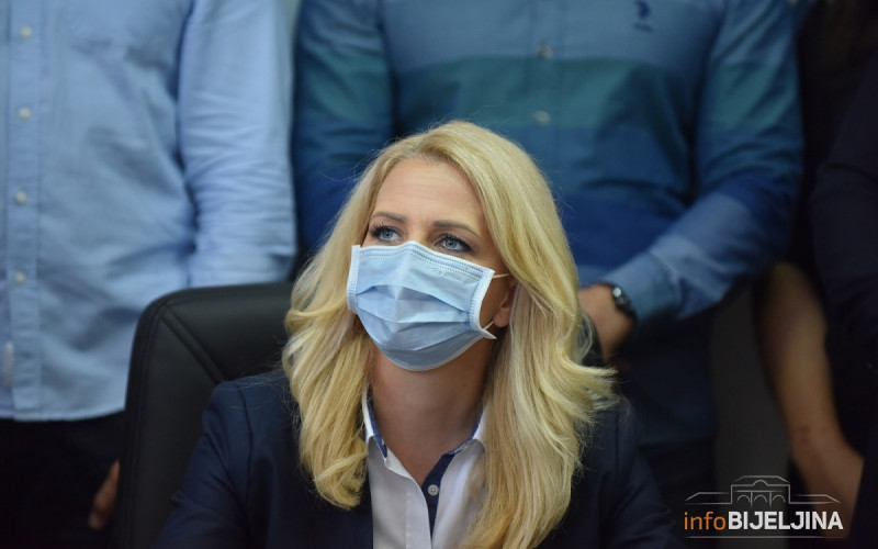 Trivić: Drago mi je što se vraćamo u školske klupe