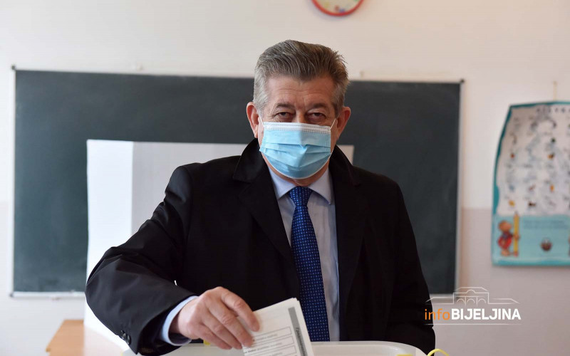 Mićić nakon 15 godina izgubio na izborima: Petrović će imati moju punu podršku