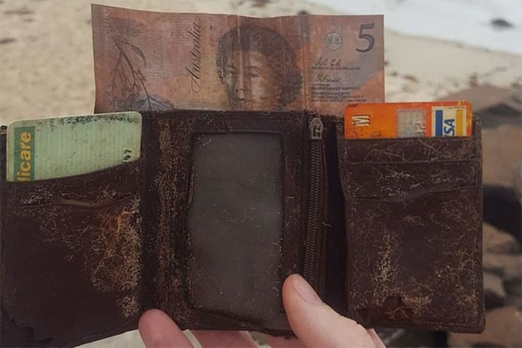 Našao novčanik koji je izgubio prije 26 godina