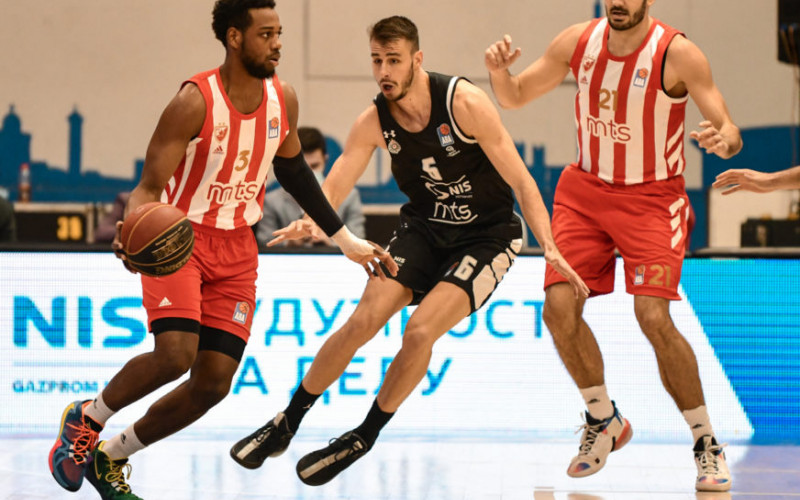 ZVEZDA BOLJA OD PARTIZANA Crveno-bijeli u triler završnici dobili vječiti derbi, a ostali bez Hola