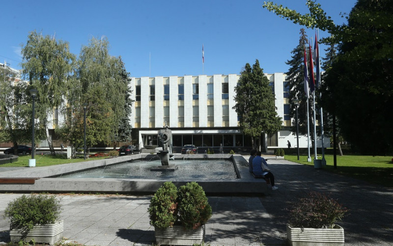 Vlada RS traži od Skupštine da tri godine krši fiskalna pravila