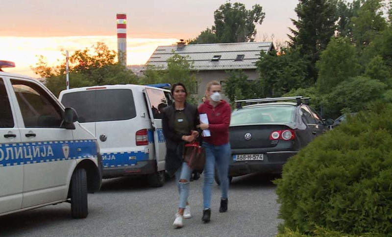 STARLETI PRIJETI PET GODINA ZATVORA Tijana Ajfon i prijateljice po 500 evra naplaćivale SEKSUALNE USLUGE