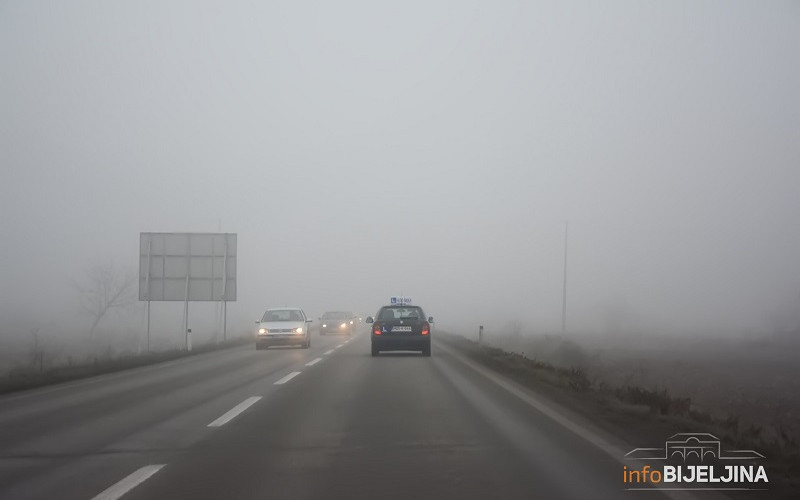 Magla i poledica usporavaju saobraćaj