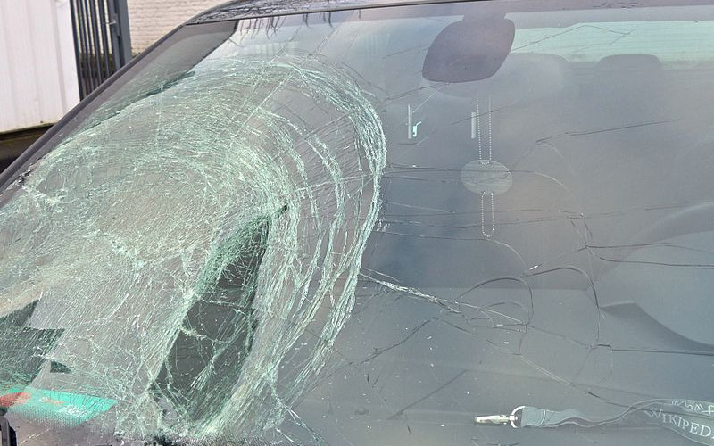 Otac prijavio maloljetnog sina da mu je uzeo auto, pa izazvao udes
