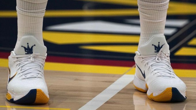 Nikola Jokić konačno ima patike sa svojim logom!