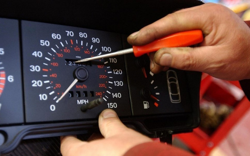 Ovo su automobili na kojima se najčešće skidaju kilometri