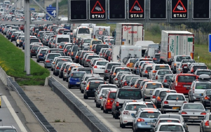 Počele božićne gužve na granici Slovenije i Hrvatske