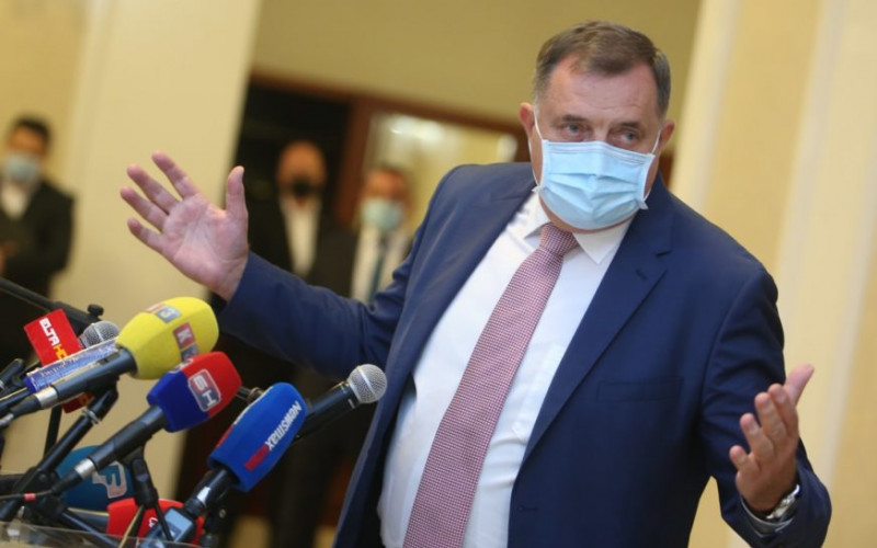 “IMA OBOSTRANU UPALU PLUĆA I GASTRITIS” Direktor UKC o zdravstvenom stanju Milorada Dodika