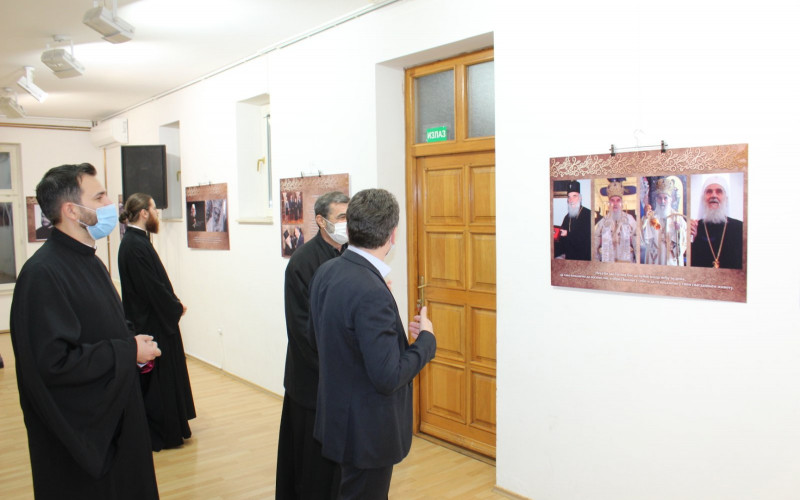 Ugljevik: Otvorena izložba posvećena patrijarhu srpskom Irineju