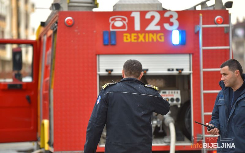 Bijeljina: U požaru izgorjelo 2.000 bala sijena i slame