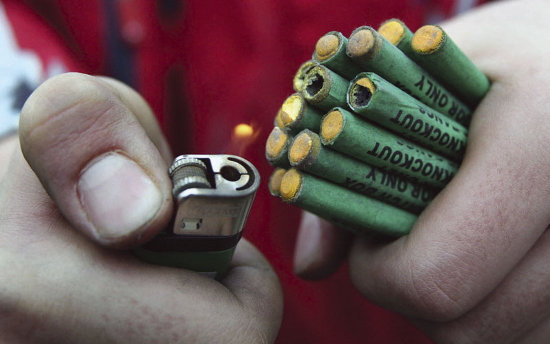 OPASNA IGRA PETARDAMA Povrijeđena dva dječaka kod Bijeljine, jedan prevezen u UKC RS u Banjaluci