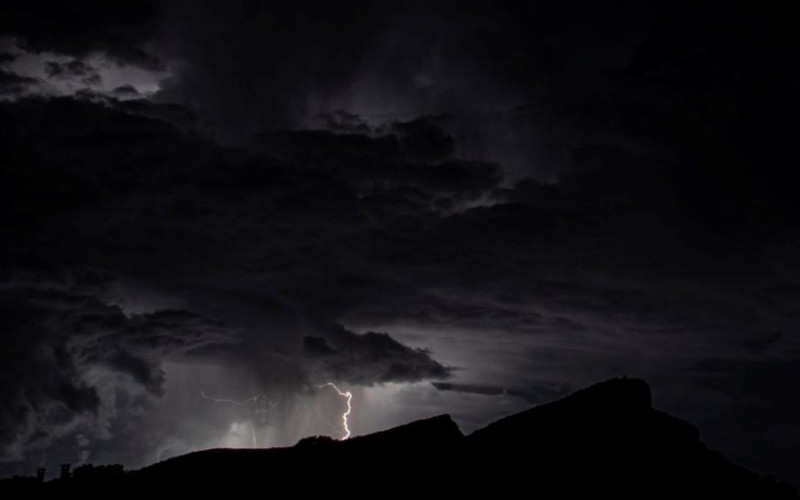 NEOBIČNO ZA JANUAR Protutnjalo nevrijeme praćeno grmljavinom