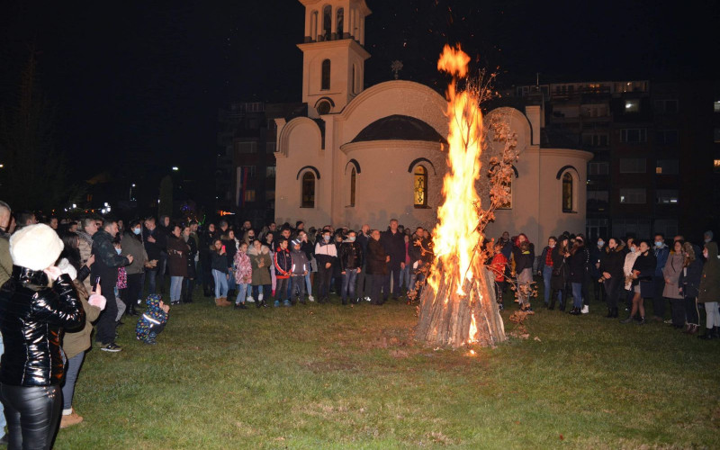 Lopare: Molitveno badnje veče u majevičkim hramovima