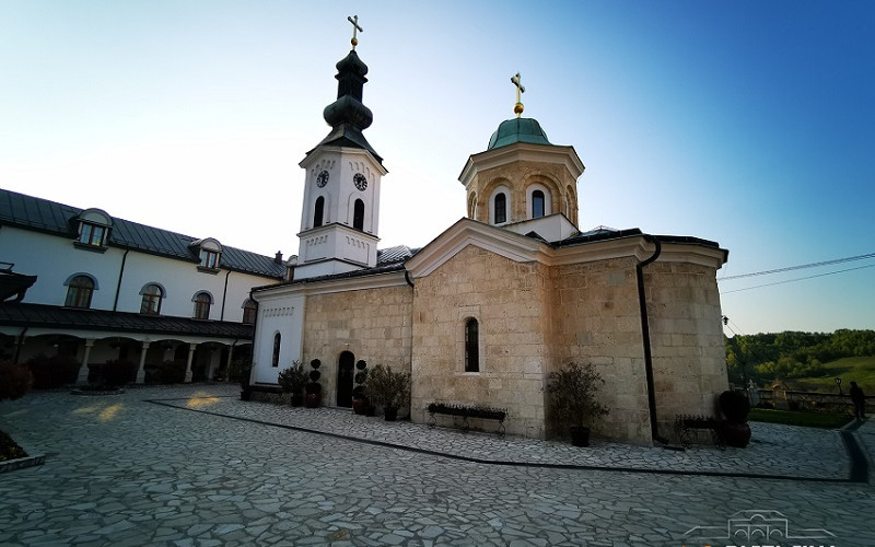 U manastiru Tavna kod Bijeljine sačuvano Sveto pismo staro više od 350 godina
