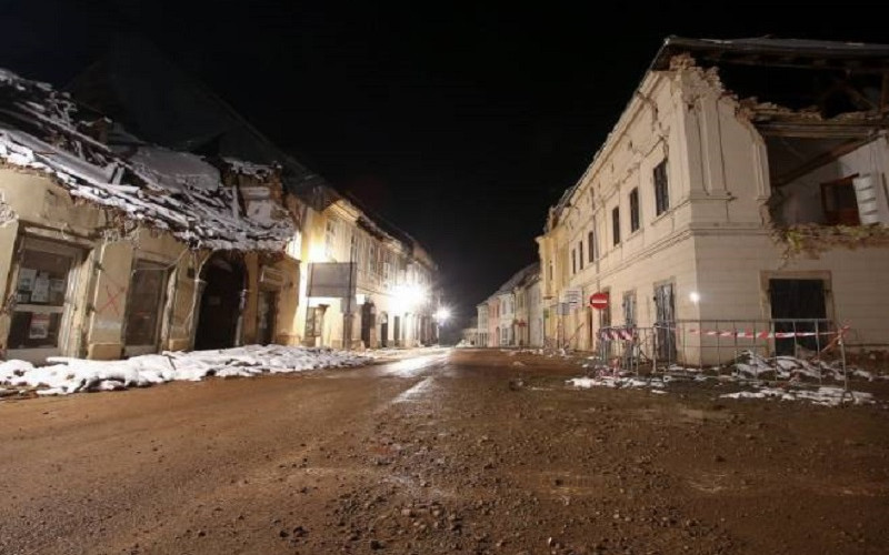 Tlo u Hrvatskoj se ne smiruje; Stanovnici Petrinje i Gline u strahu